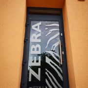 zebra_bar_033